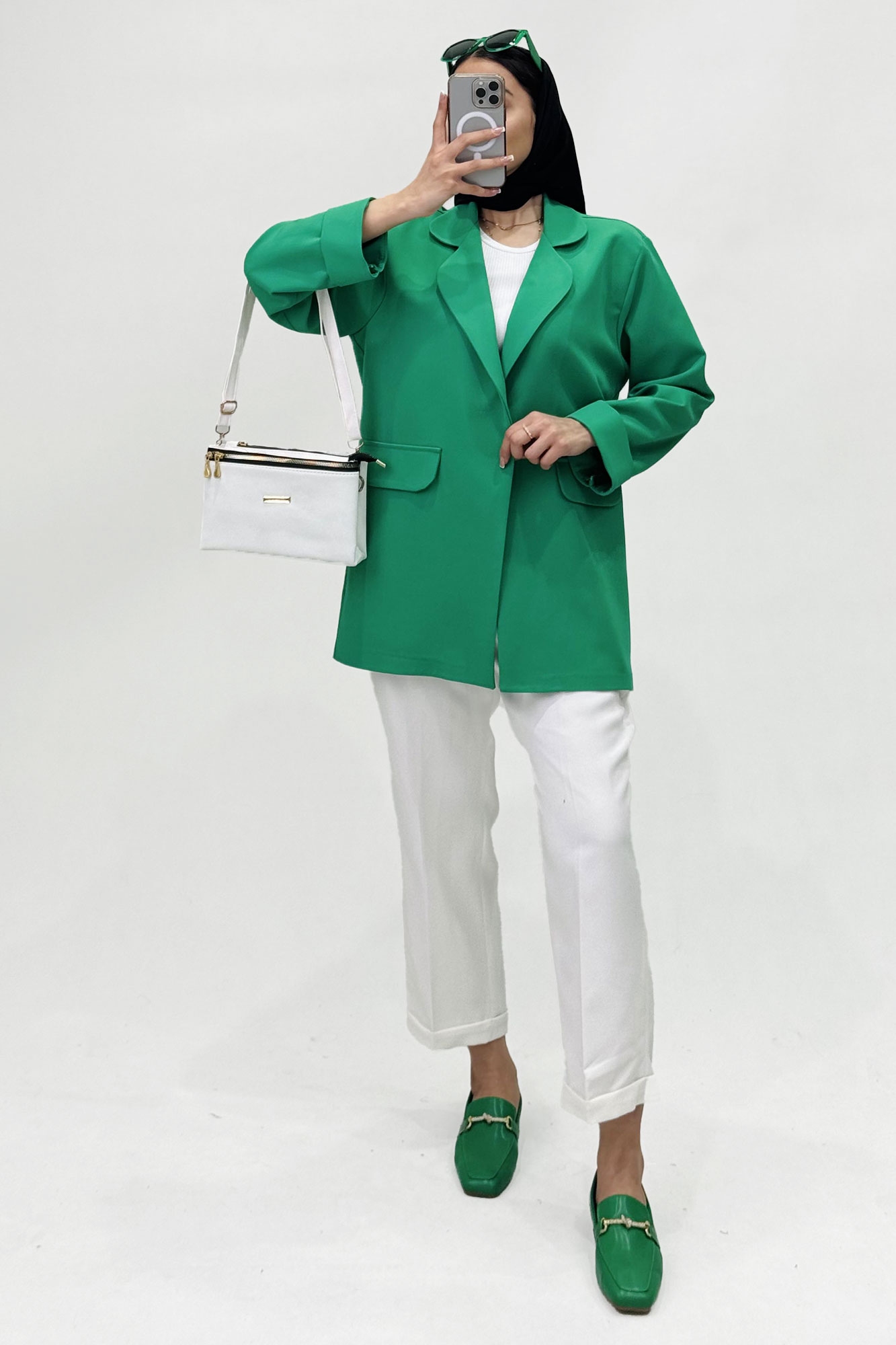 مانتو مازراتی یقه ب ب