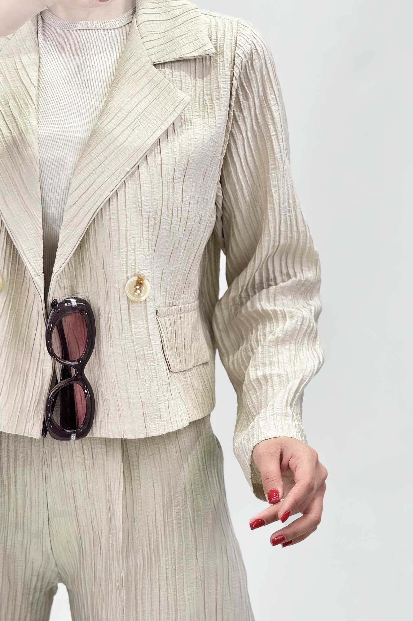 ست کت کراپ شلوار مام کلیشه