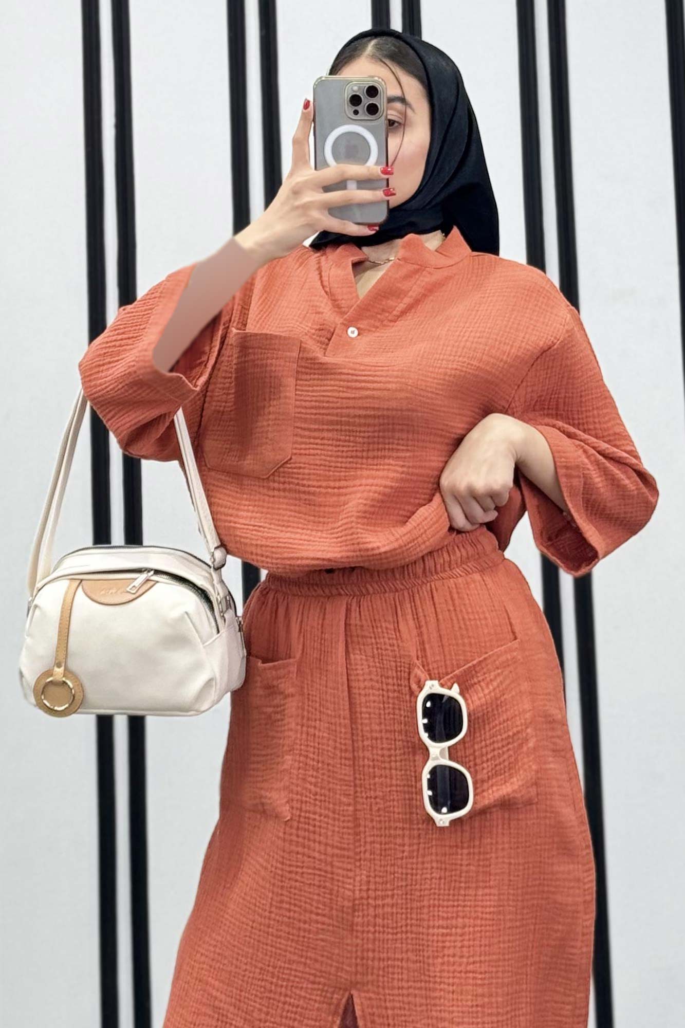 ست شومیز و دامن کوتاه پناه