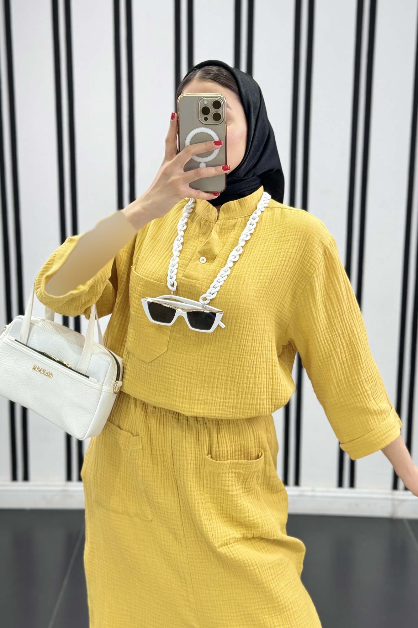 ست شومیز و دامن کوتاه پناه