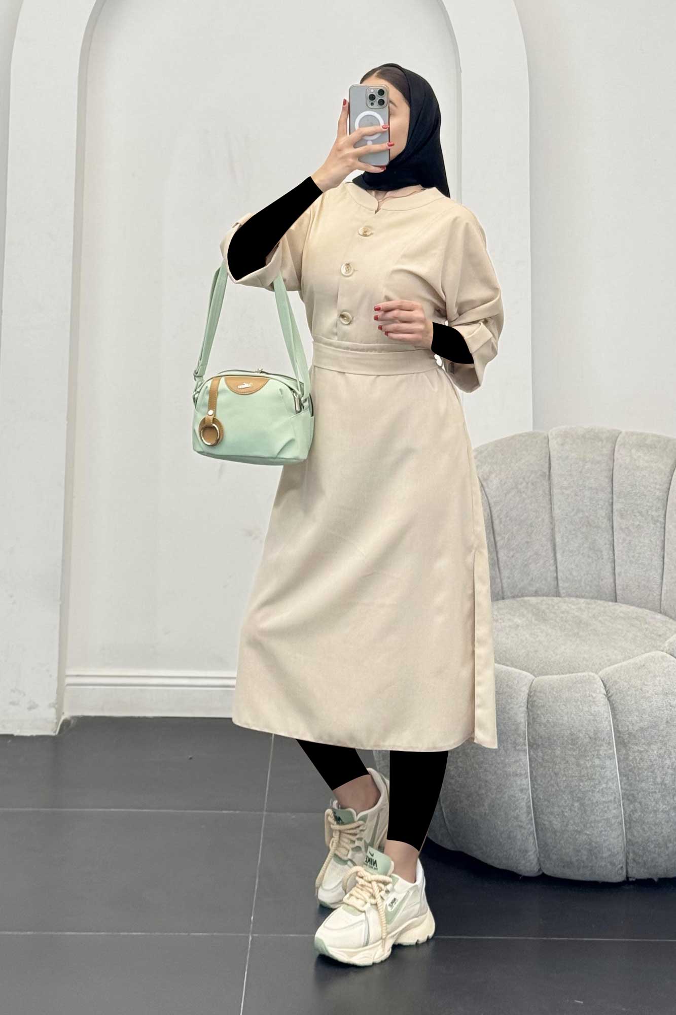 پیراهن لینن سه دکمه آستین بند دار