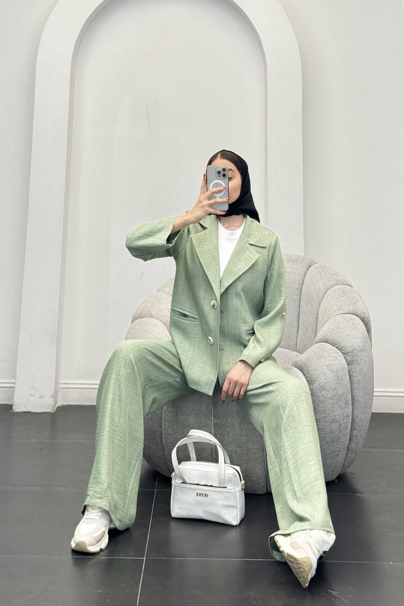 ست کت و شلوار شانتون دو دکمه رایسا