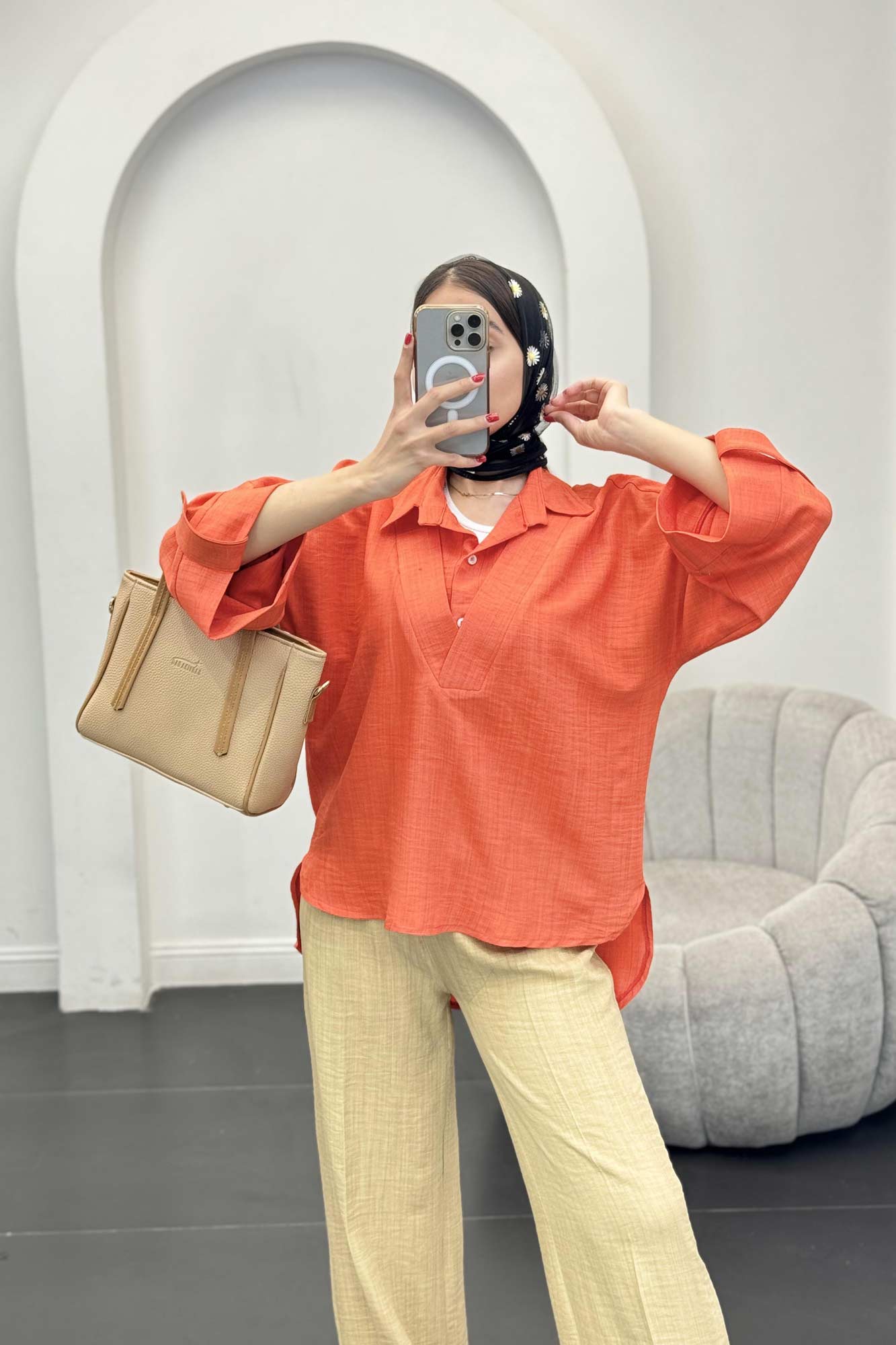 بلوز شانتون دو یقه پشت بلند