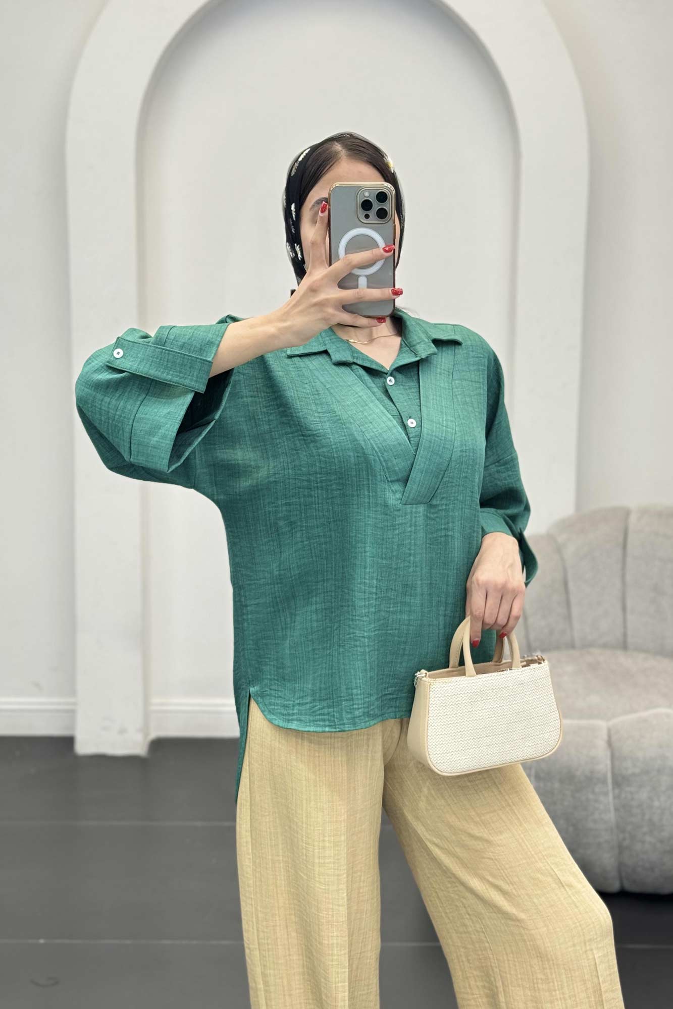 بلوز شانتون دو یقه پشت بلند