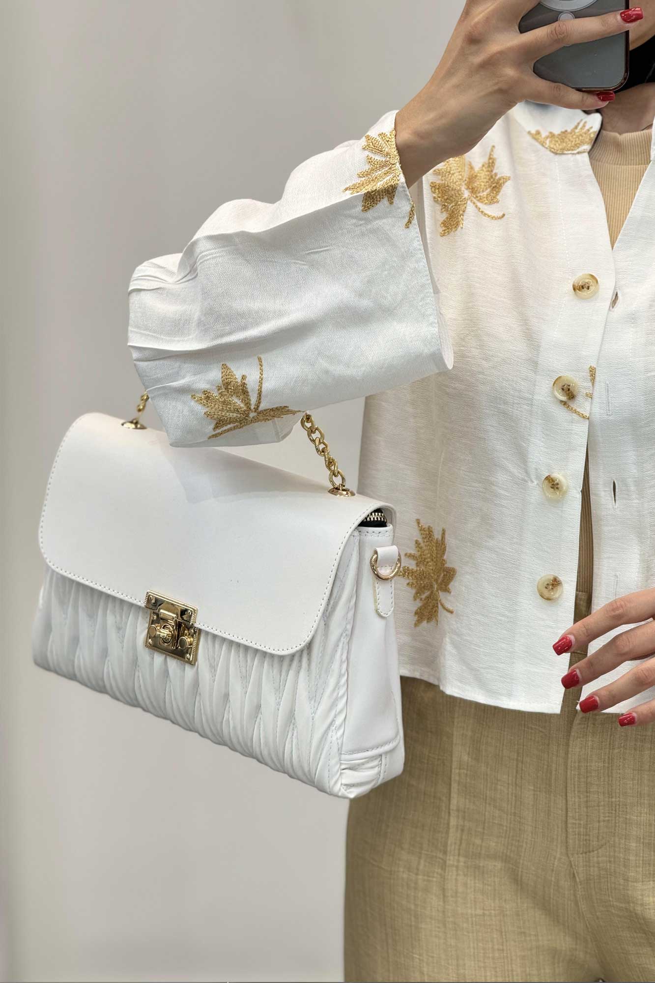 بلوز گلدوزی آستین زنگوله ای