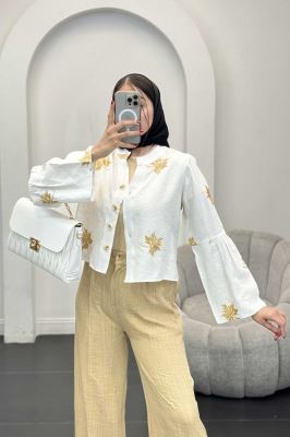 بلوز گلدوزی آستین زنگوله ای