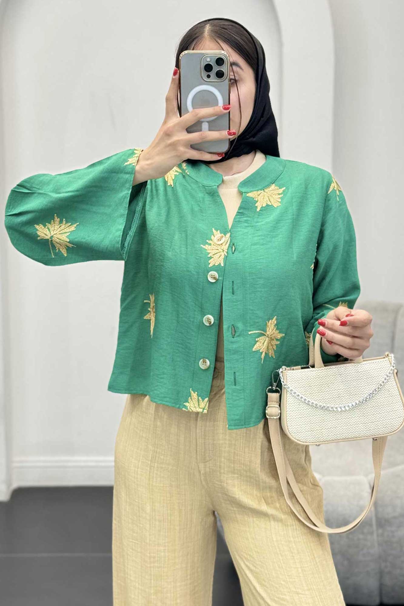 بلوز گلدوزی آستین زنگوله ای