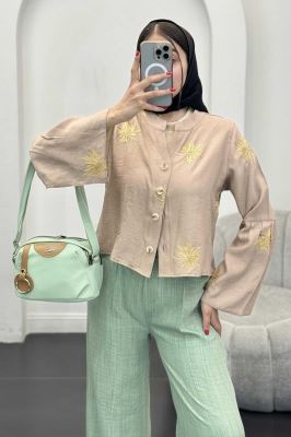بلوز گلدوزی آستین زنگوله ای