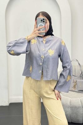 بلوز گلدوزی آستین زنگوله ای