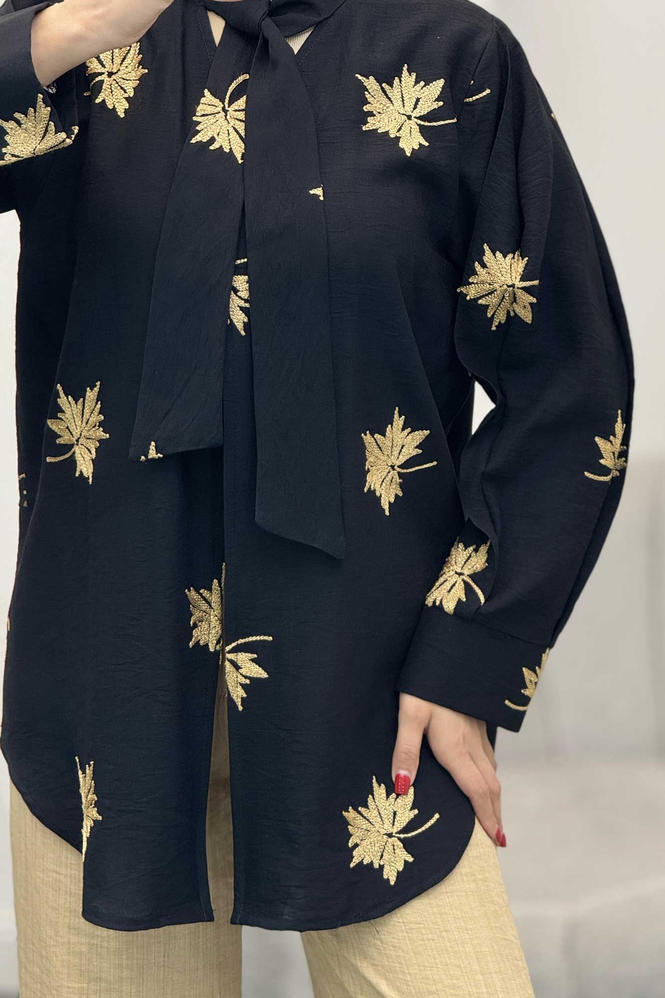 شومیز تک دکمه گلدوزی یقه بنددار