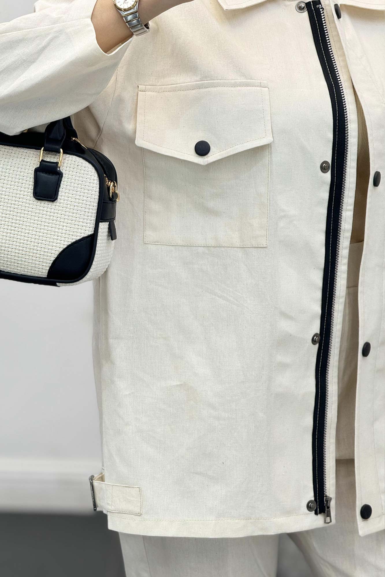 ست مانتو و شلوار دکمه پرسی زیپ دار