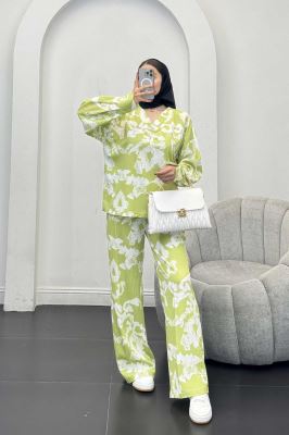 ست بلوز و شلوار یقه هفت کاملس