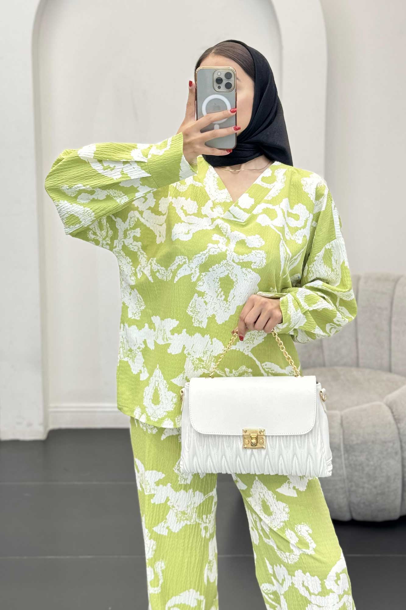 ست بلوز و شلوار یقه هفت کاملس