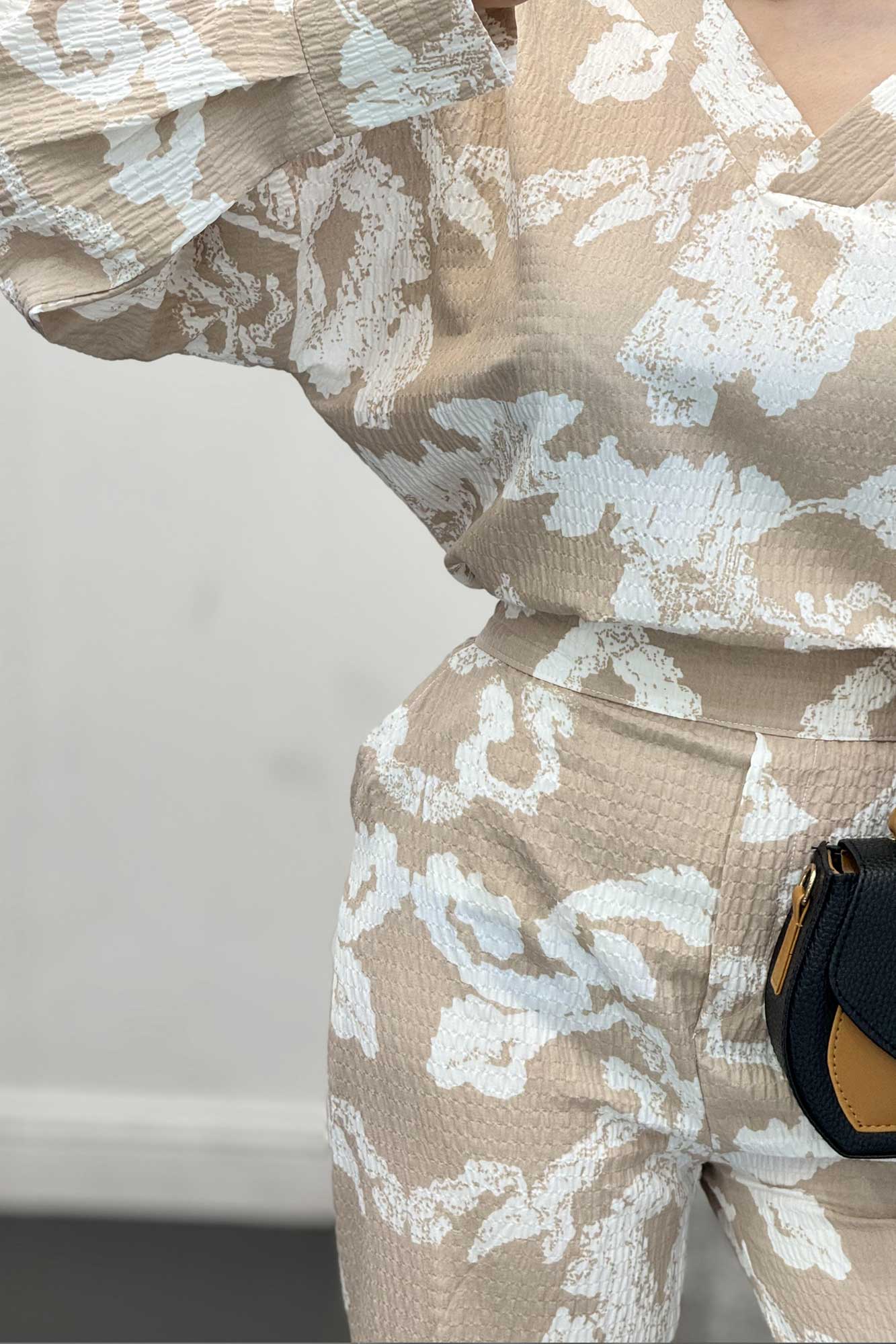 ست بلوز و شلوار یقه هفت کاملس