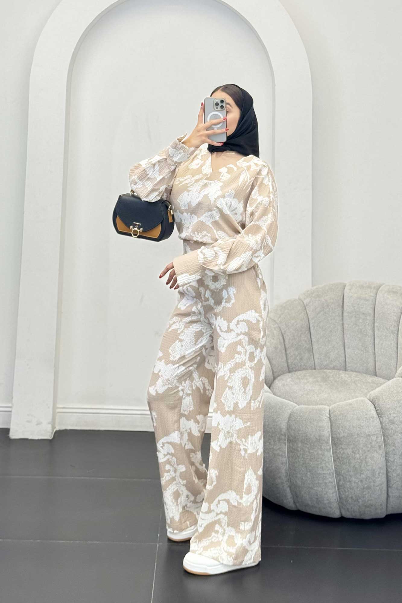 ست بلوز و شلوار یقه هفت کاملس