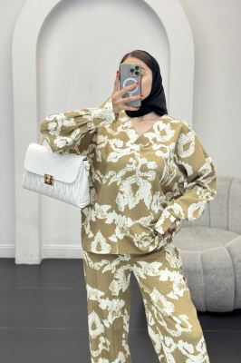 ست بلوز و شلوار یقه هفت کاملس