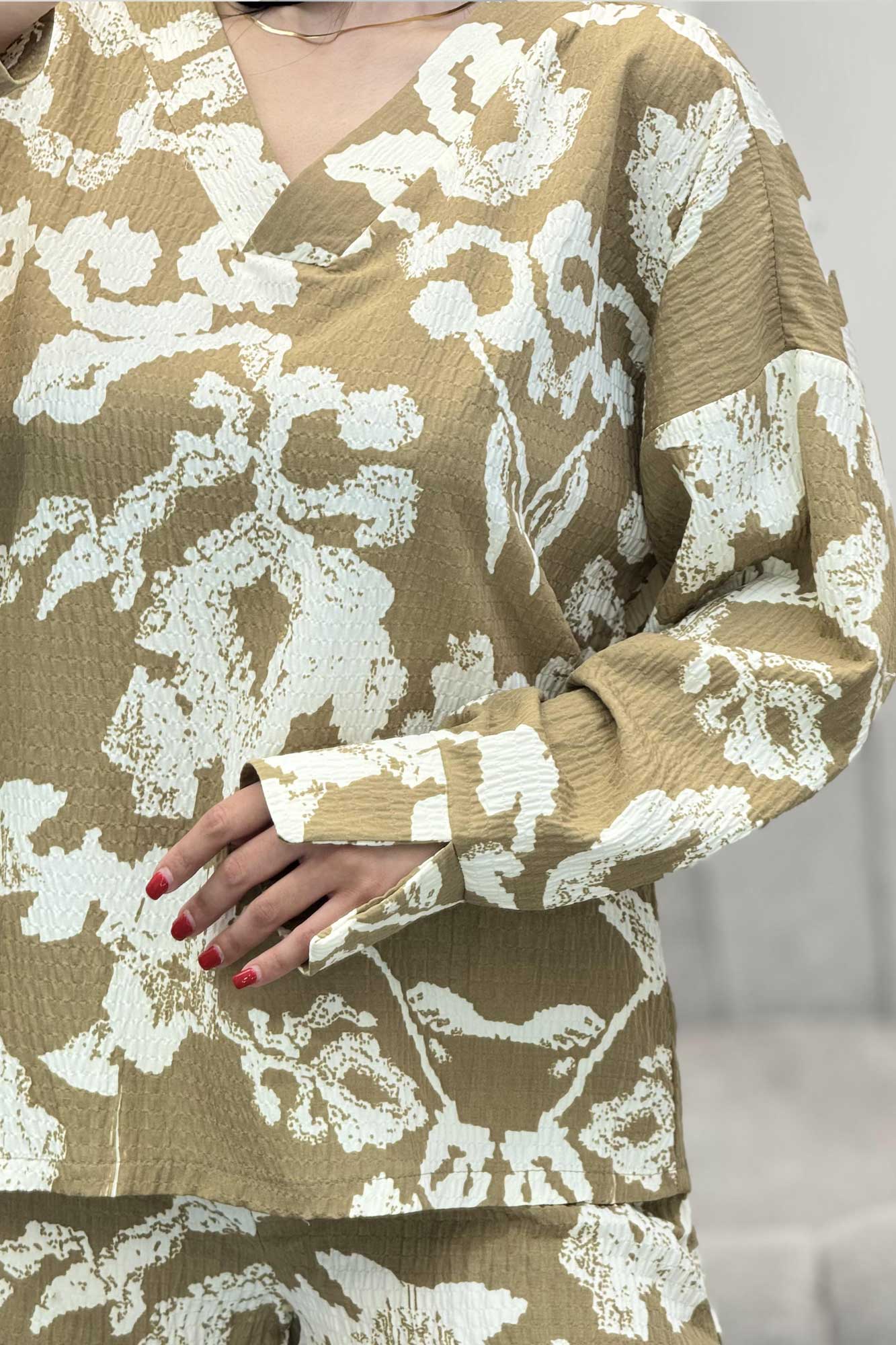 ست بلوز و شلوار یقه هفت کاملس