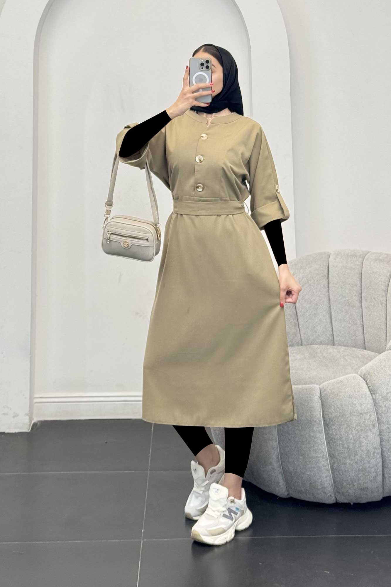 پیراهن لینن سه دکمه آستین بند دار