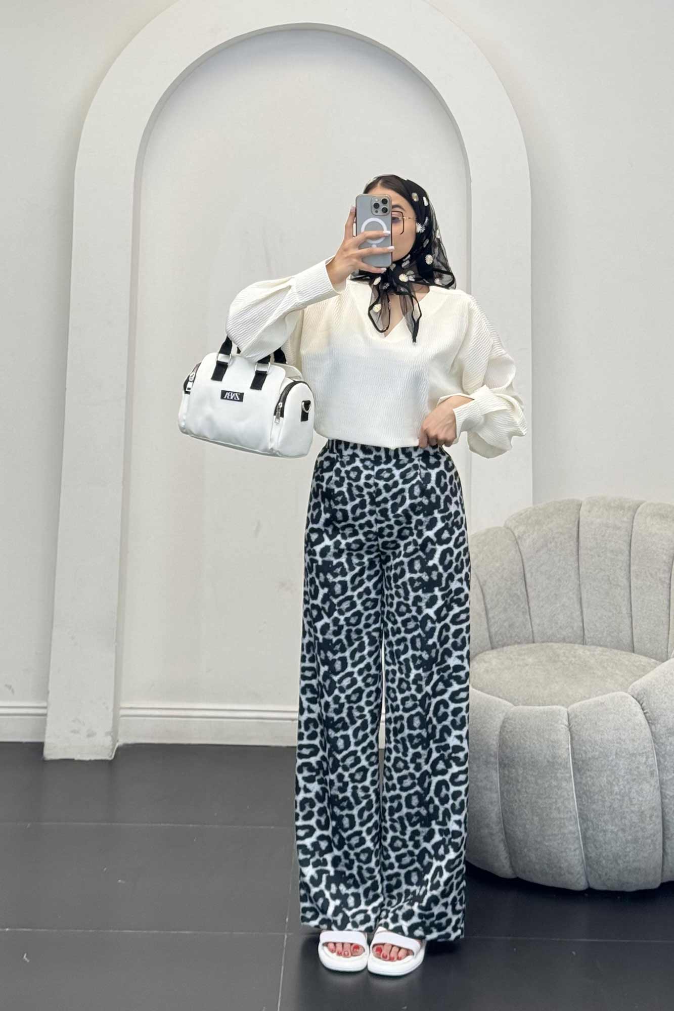 بلور یقه هفت السا آستین پیله