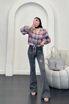 شومیز چهارخانه پایین گره