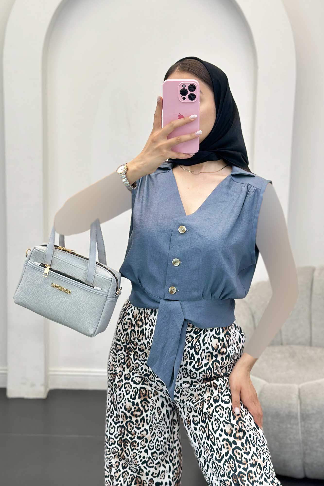 وست بابوس کراپ سینه چین پایین گره