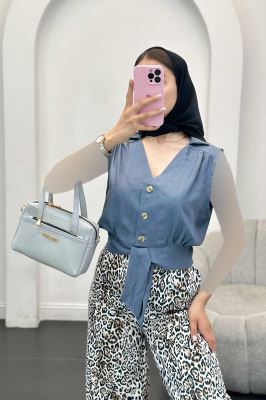 وست بابوس کراپ سینه چین پایین گره