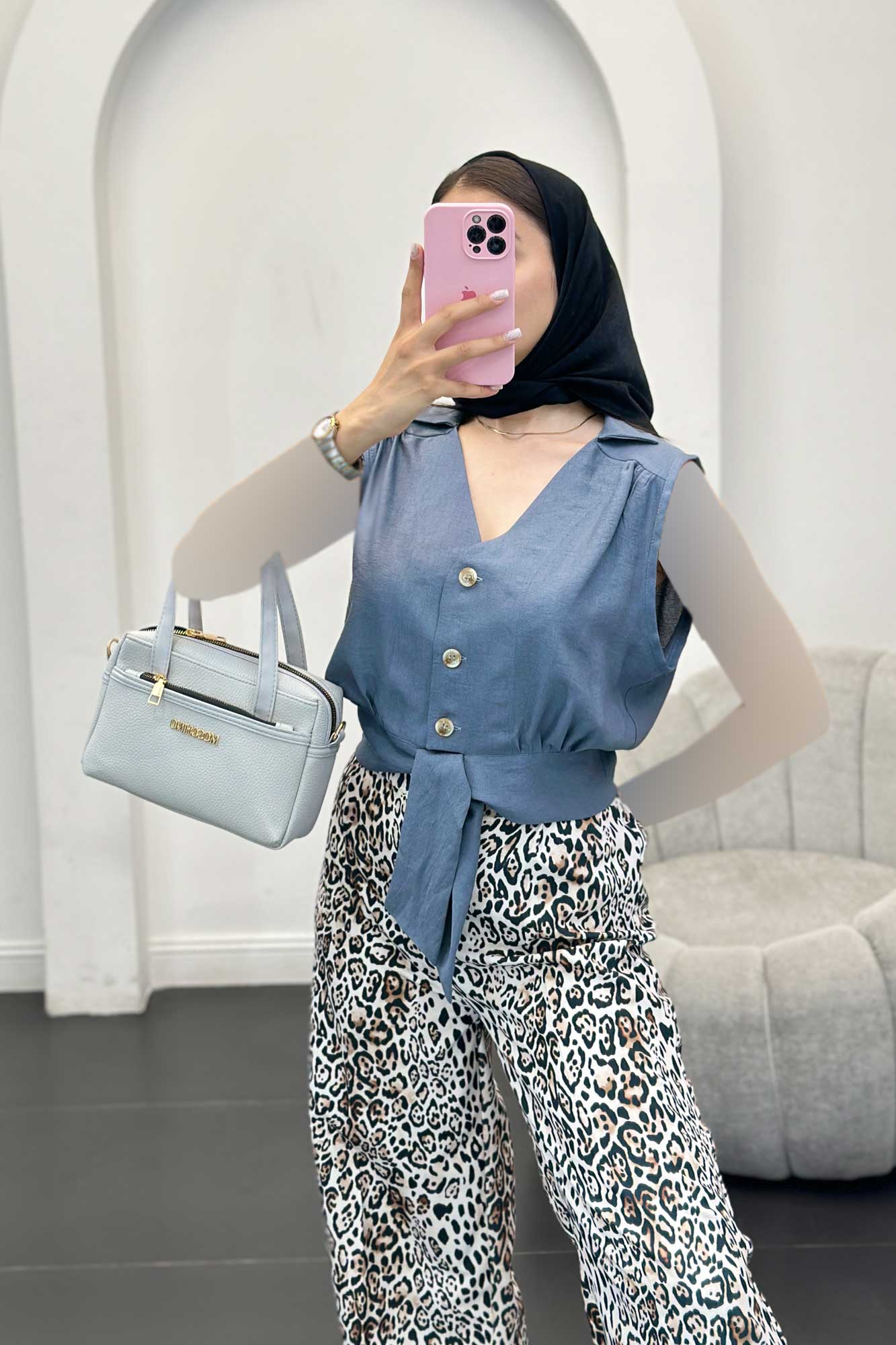 وست بابوس کراپ سینه چین پایین گره