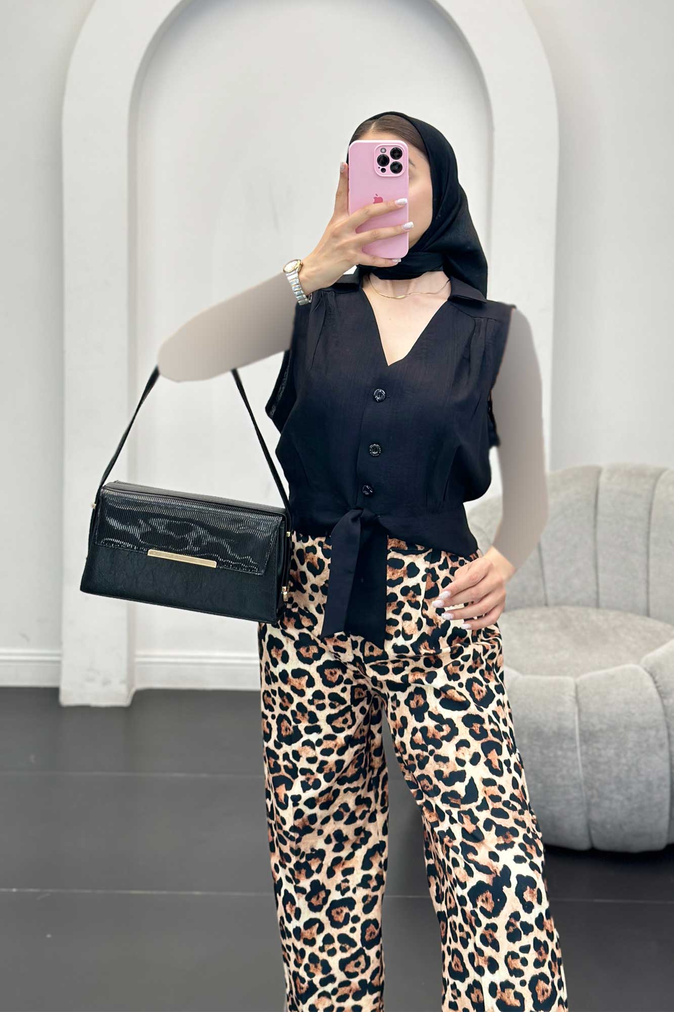 وست بابوس کراپ سینه چین پایین گره