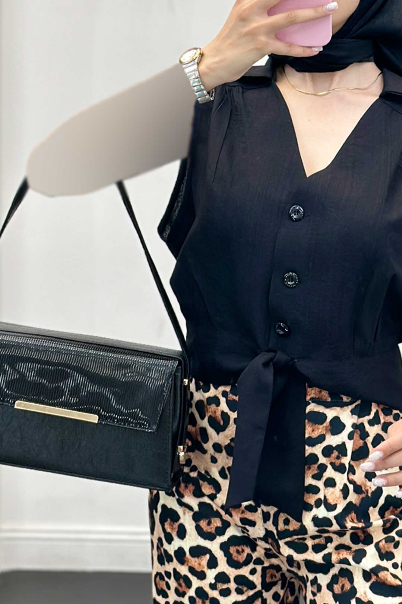 وست بابوس کراپ سینه چین پایین گره