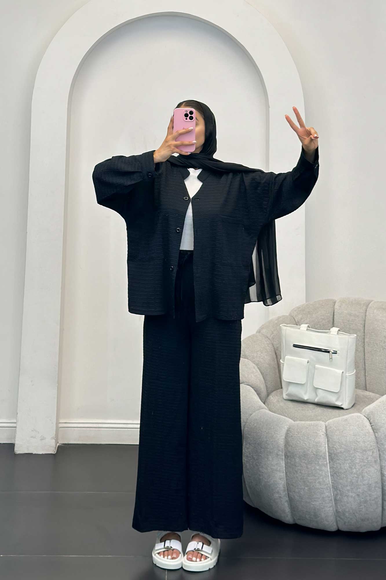 ست کت و شلوار نوا یقه گرد شیده