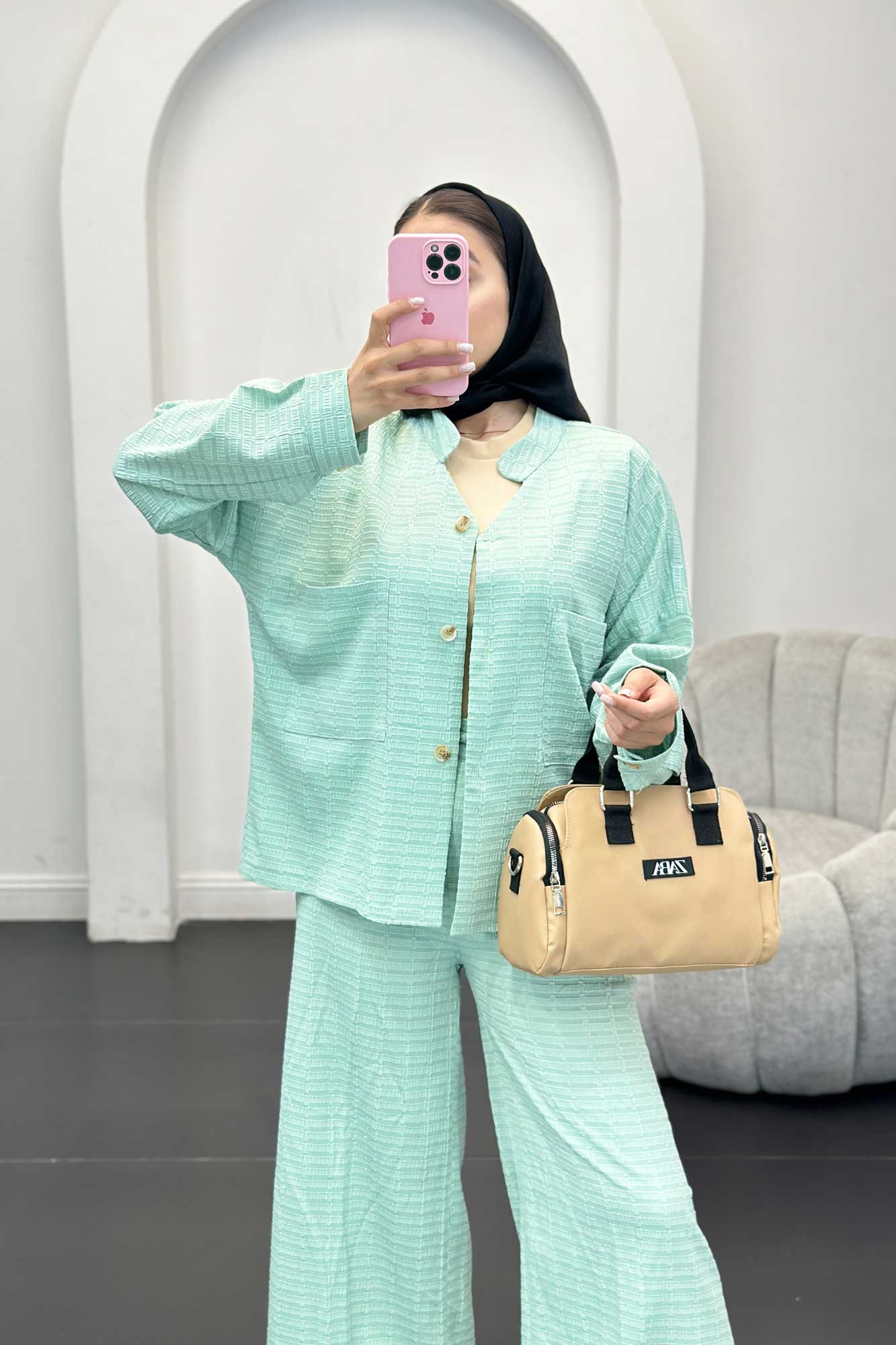 ست کت و شلوار نوا یقه گرد شیده