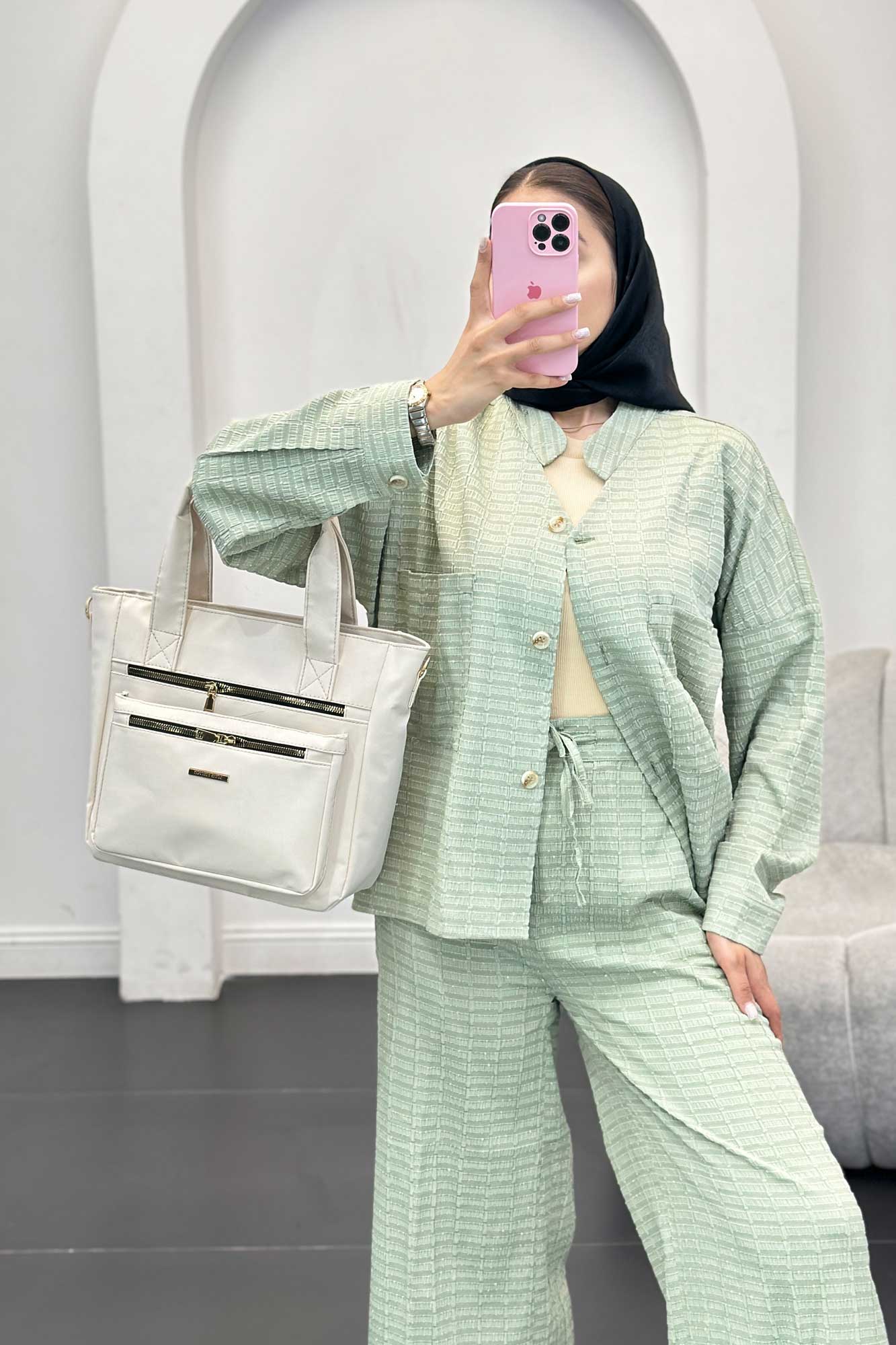 ست کت و شلوار نوا یقه گرد شیده