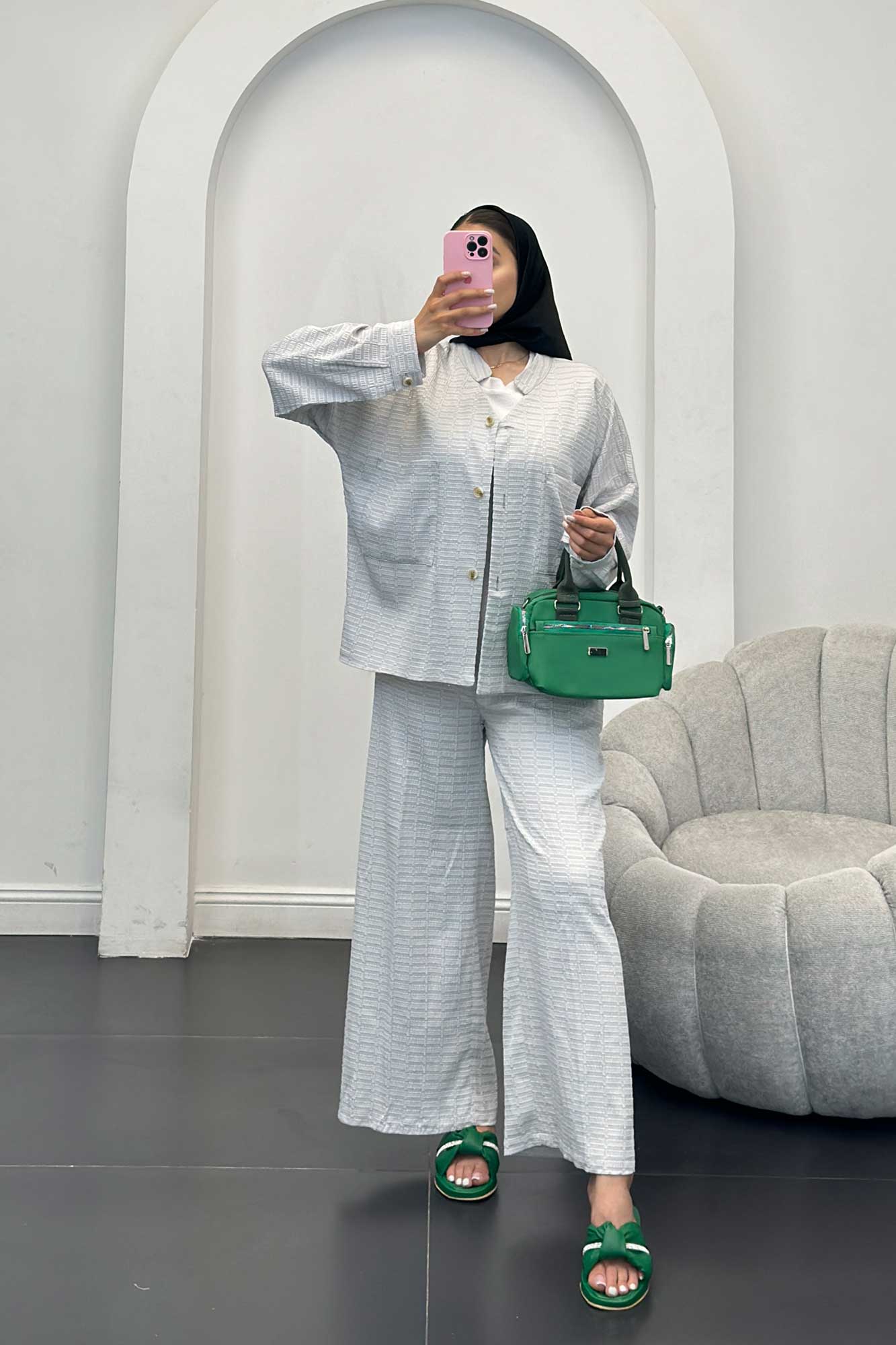 ست کت و شلوار نوا یقه گرد شیده