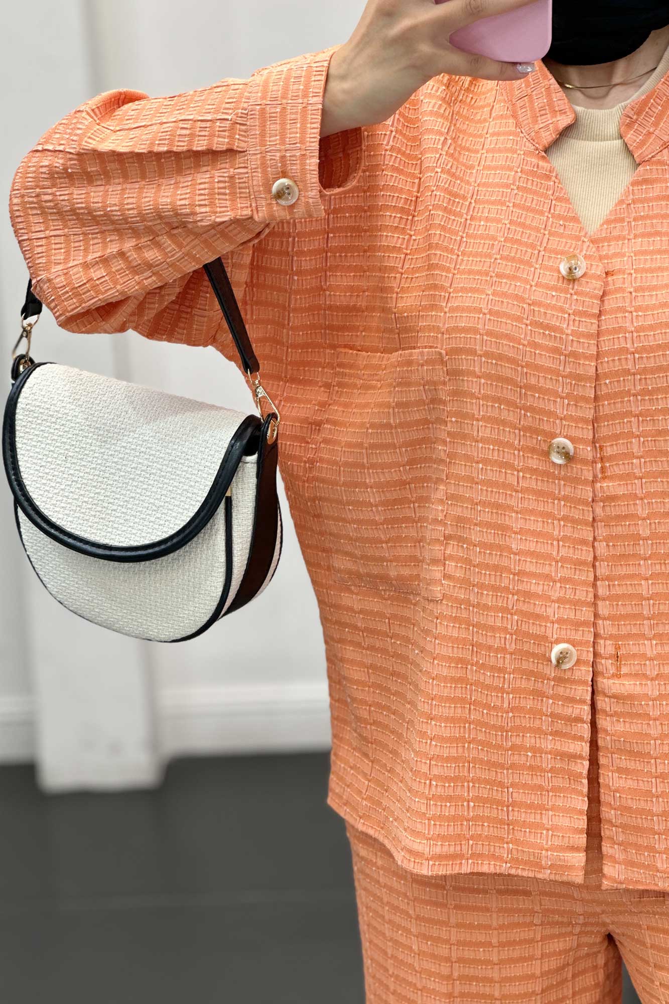 ست کت و شلوار نوا یقه گرد اوچر