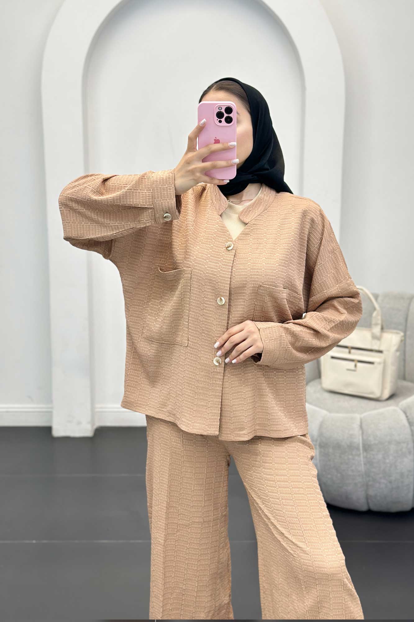 ست کت و شلوار نوا یقه گرد اوچر