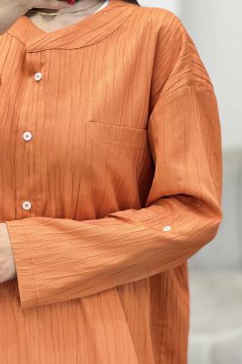 پیراهن کریشه بلند سه دکمه لیوسا