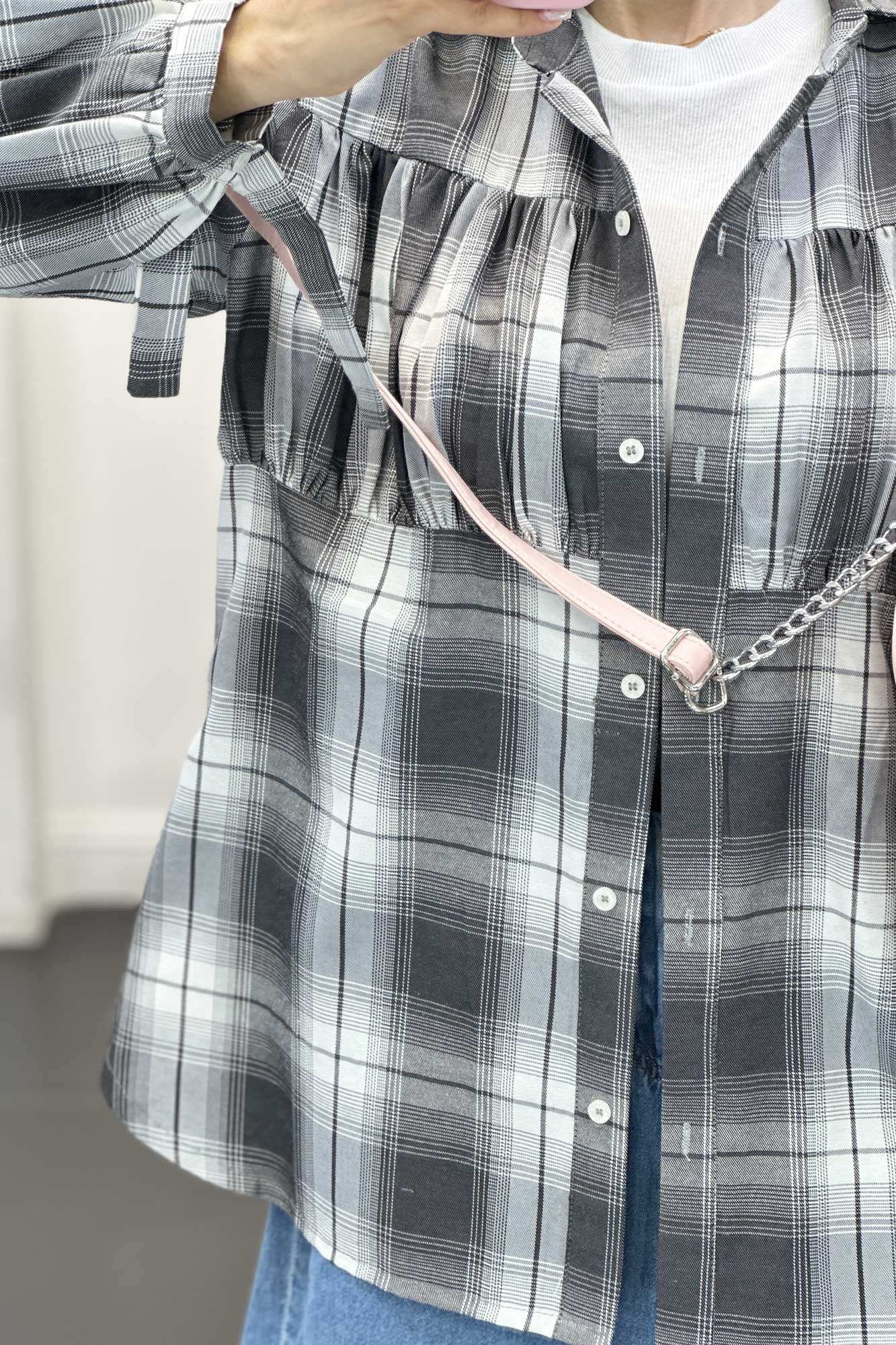 شومیز چهارخانه سینه چین