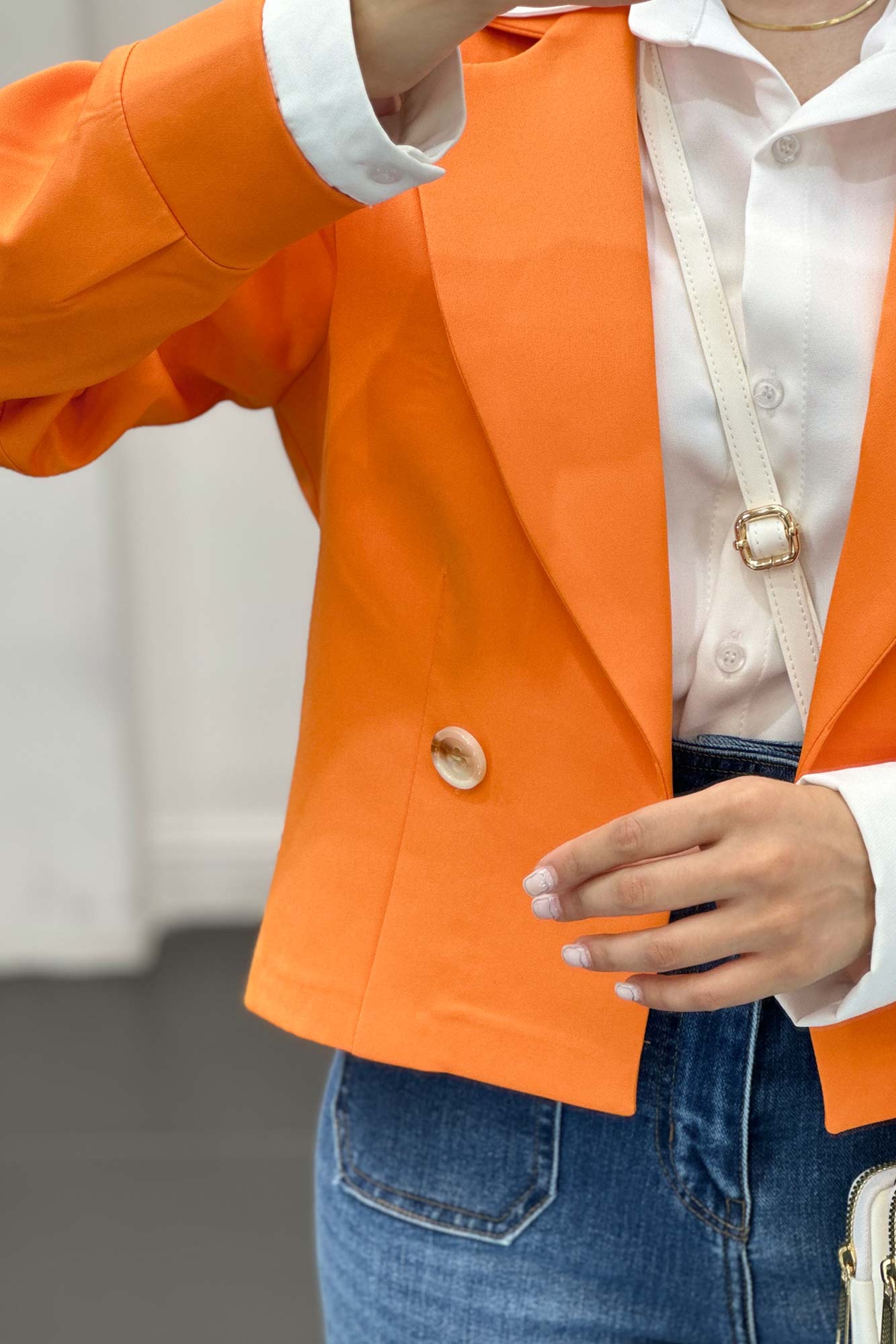 کت کراپ مازراتی آستین پف حانیه