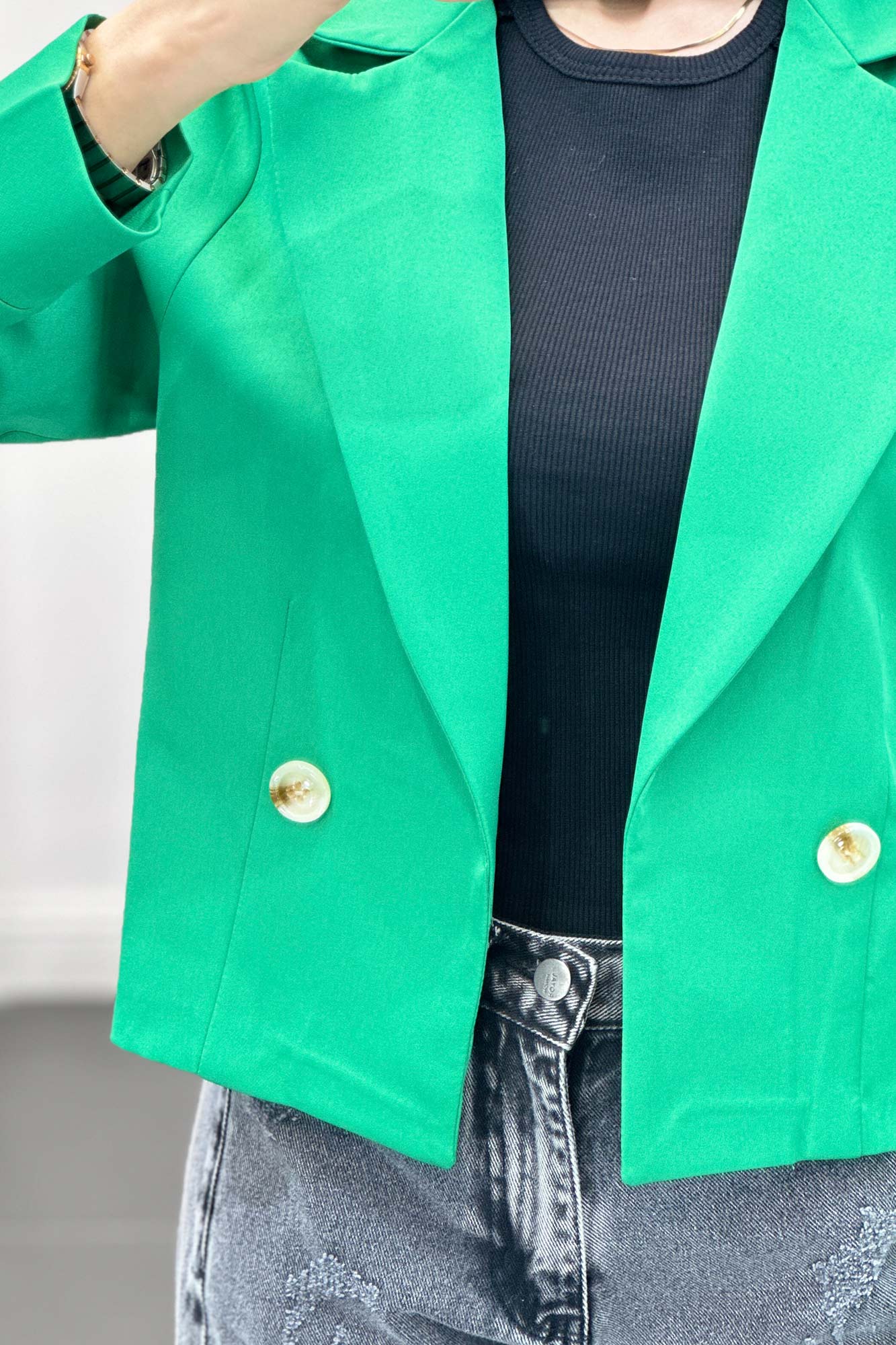 کت کراپ مازراتی آستین پف حانیه