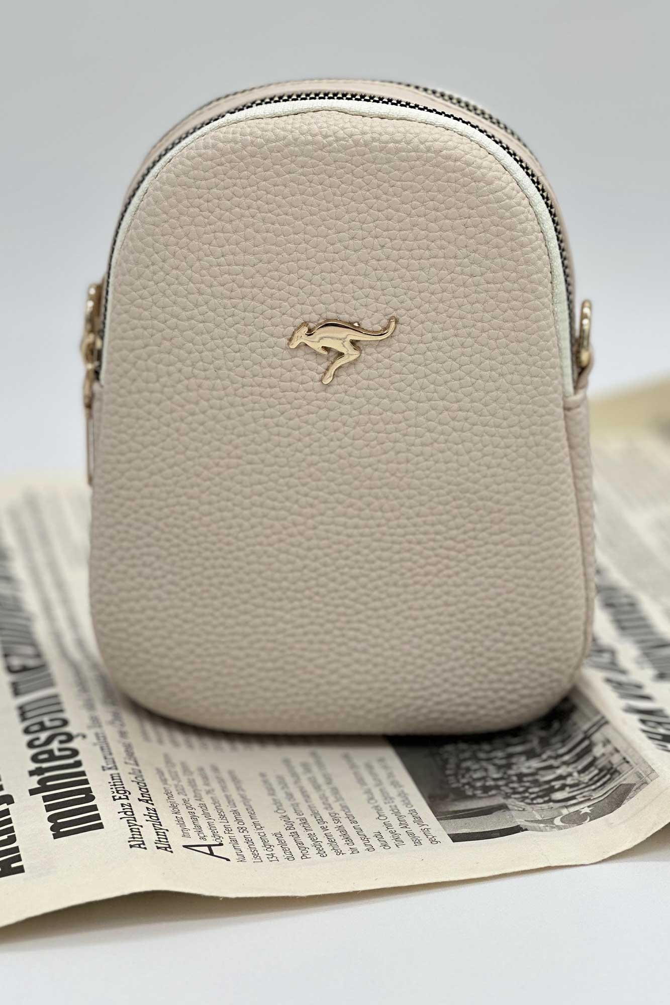 پاس ایستاده کانگرو 1547