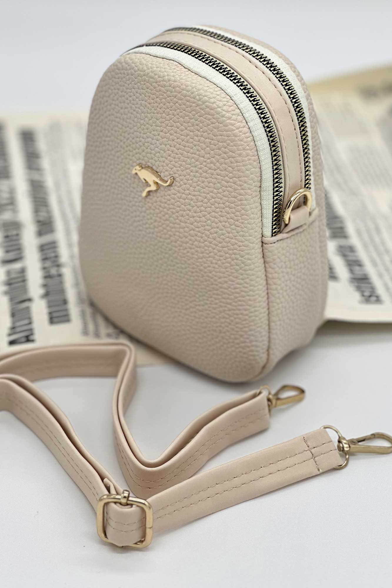 پاس ایستاده کانگرو 1547