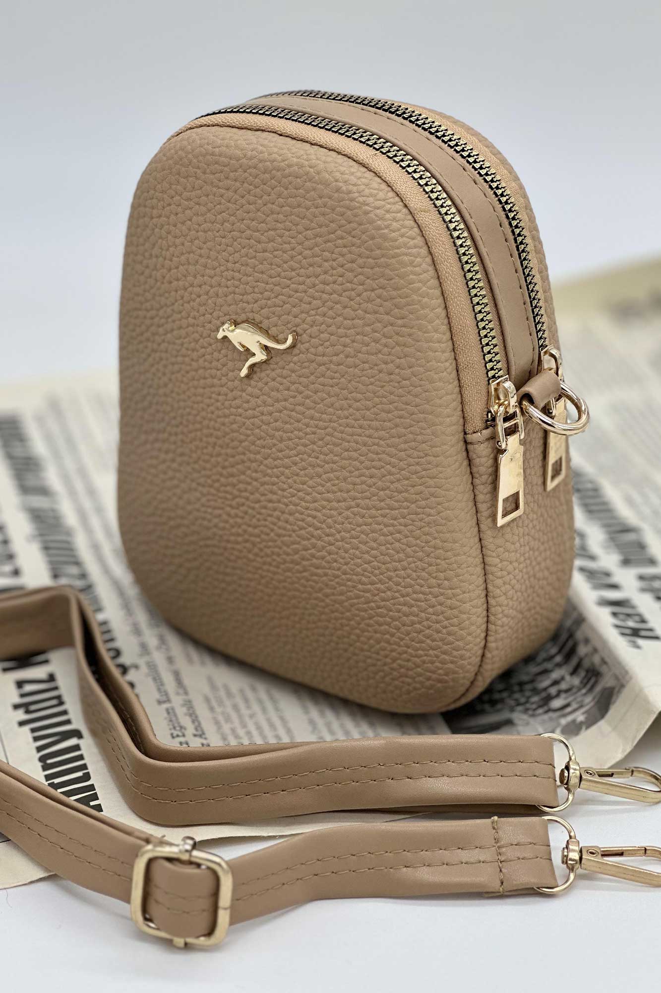 پاس ایستاده کانگرو 1547