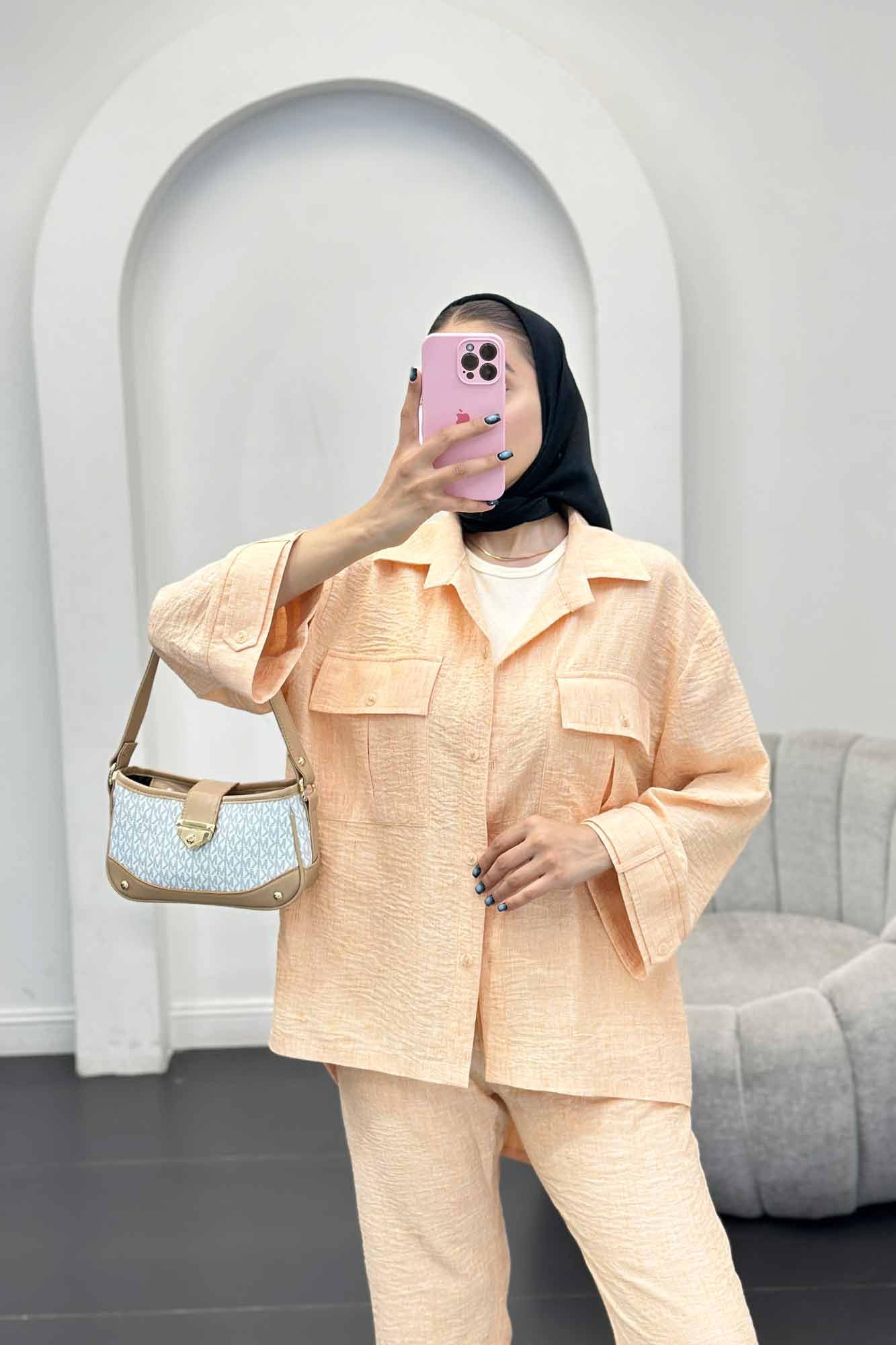 ست مانتو و شلوار شانتون برفکی دو جیب پاکتی آزالیا