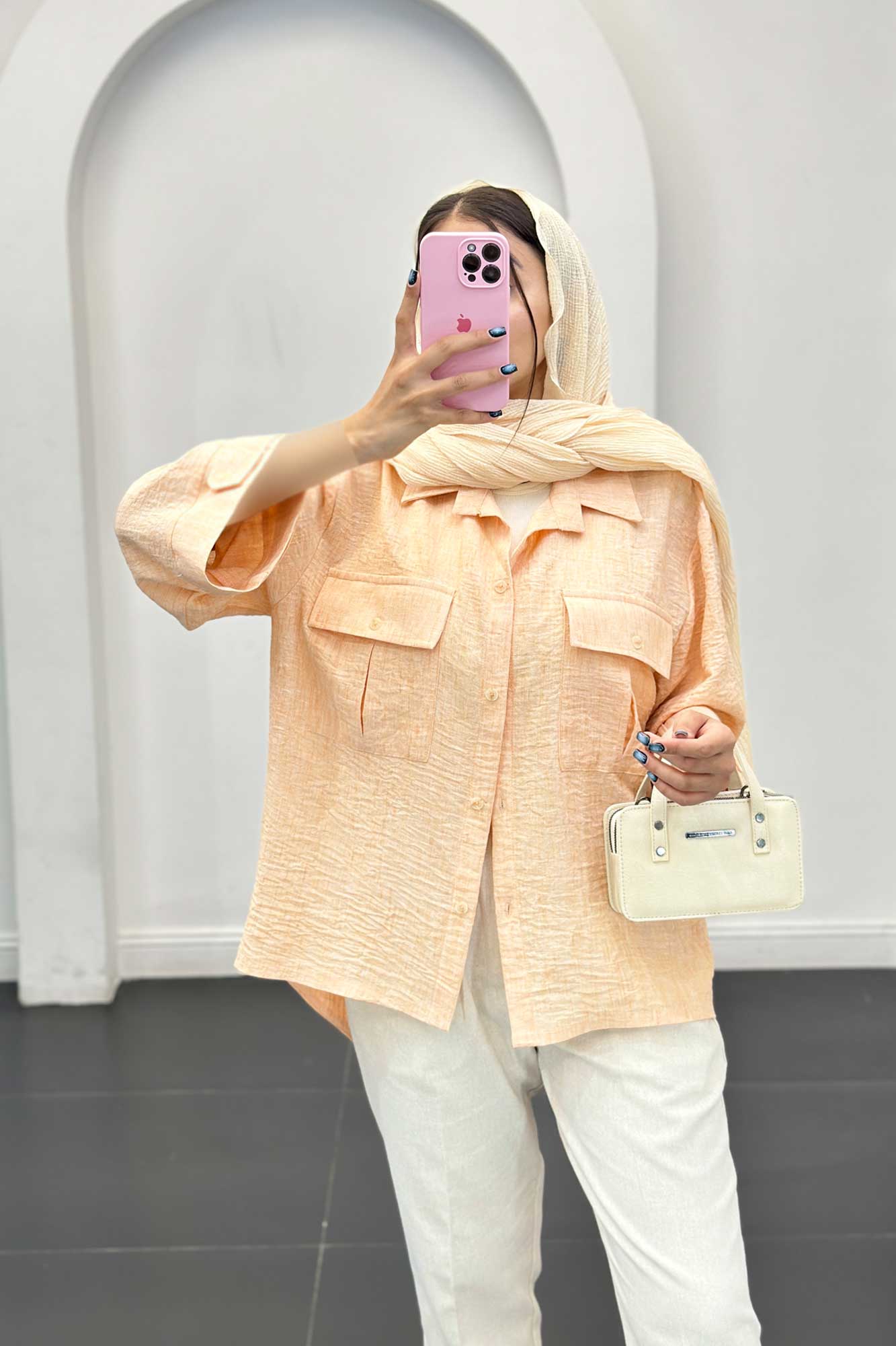 مانتو شانتون برفکی پشت هلال دایانا