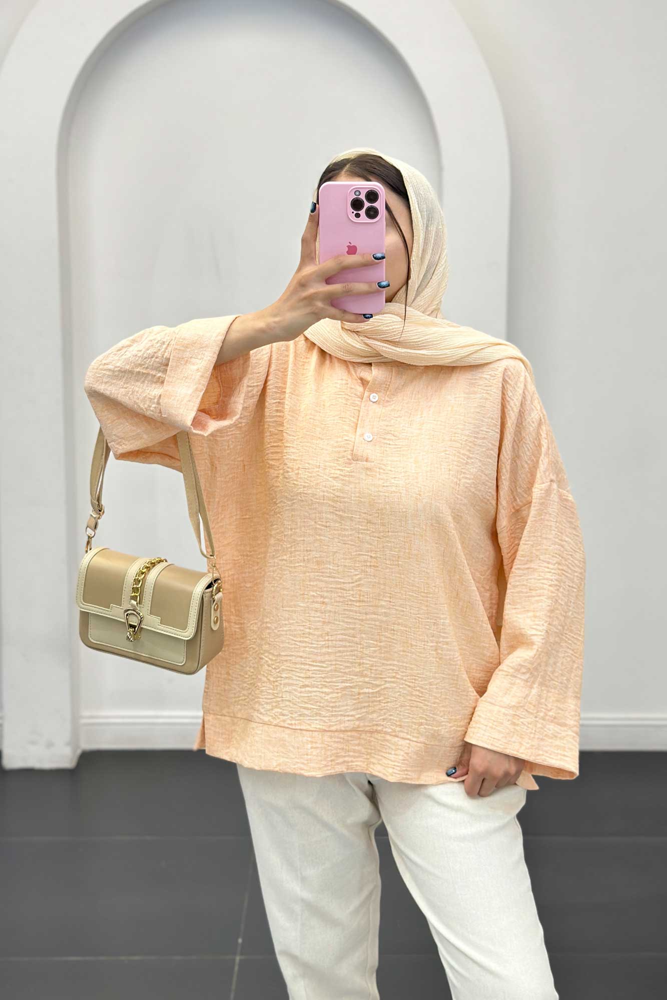 بلوز شانتون برفکی پایین چاکدار آستین پاکتی