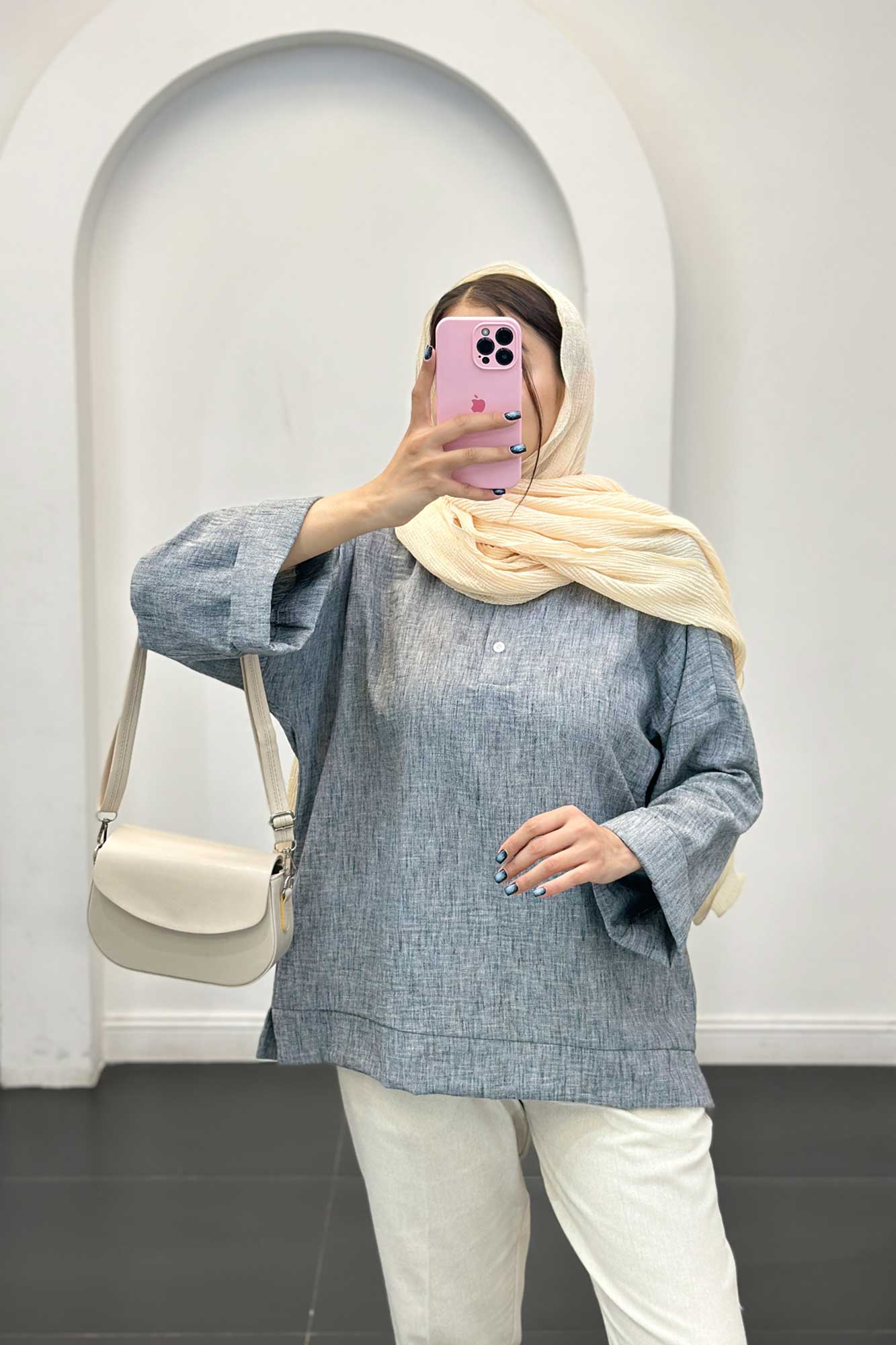 بلوز شانتون برفکی پایین چاکدار آستین پاکتی