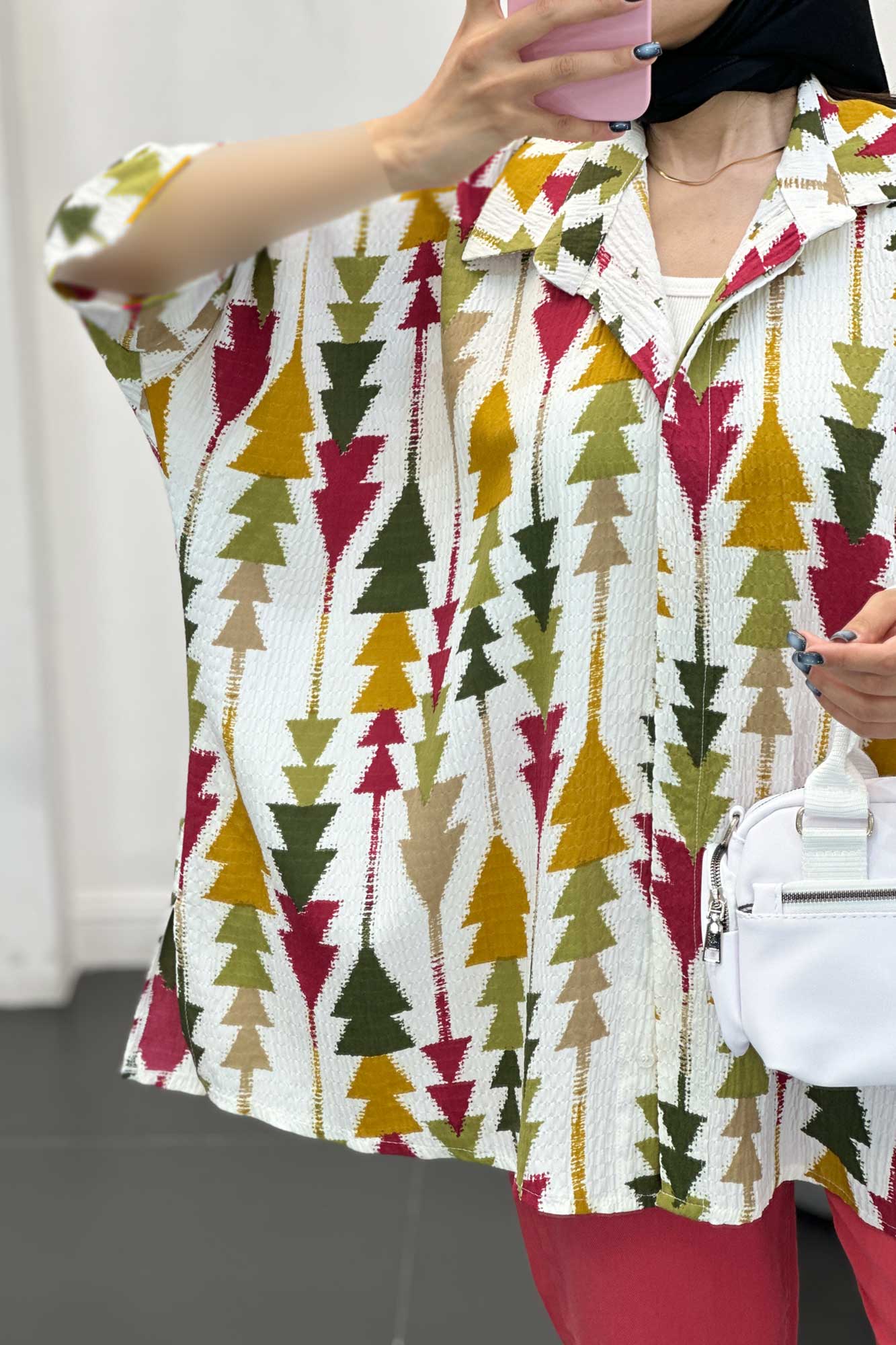 شومیز کراش جناقی طرح کاج آستین سه رب