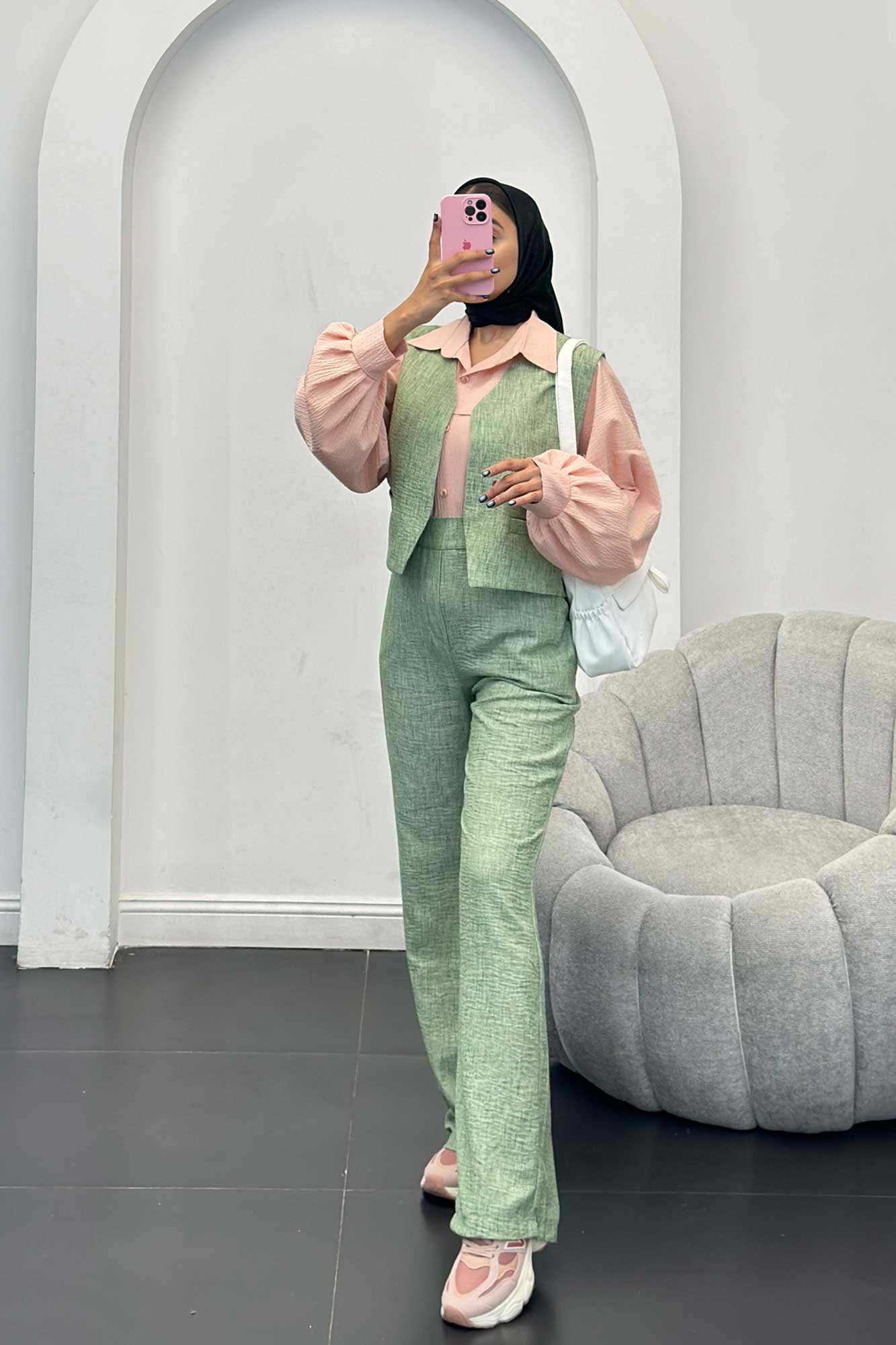 ست جلیقه و شلوار شانتون برفکی تاتیانا