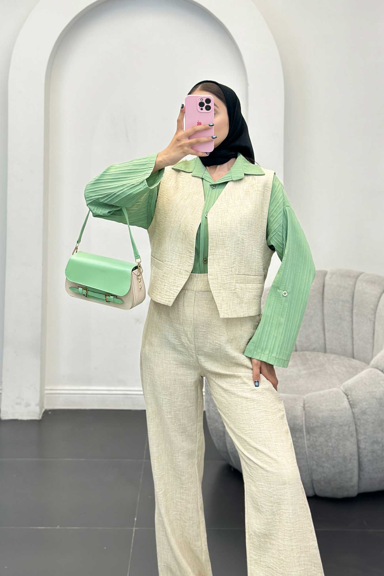 ست جلیقه و شلوار شانتون برفکی تاتیانا