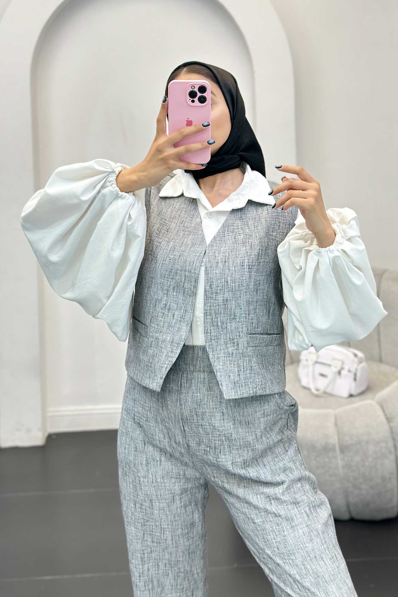 ست جلیقه و شلوار شانتون برفکی تاتیانا